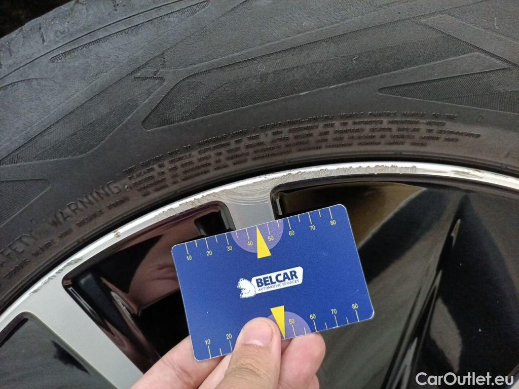 Volvo  XC90 Volvo  2.0 B5 D 4WD Geartronic Momentum Pro 7PL 5d #48