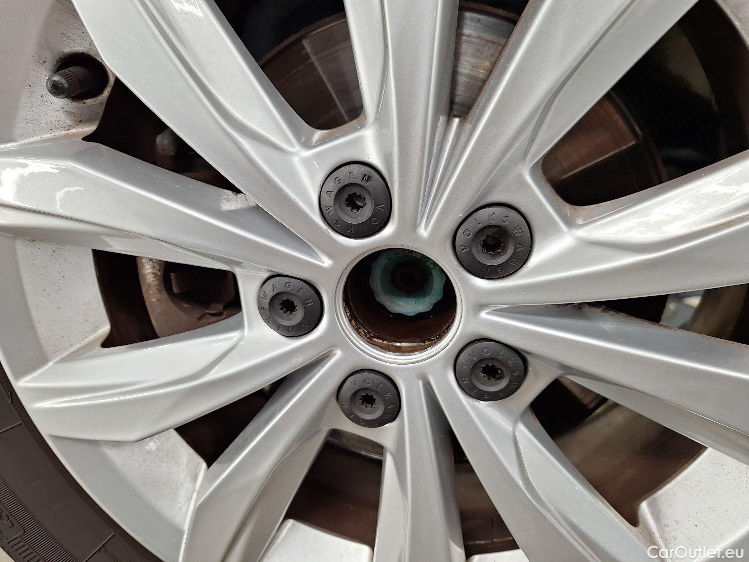 Volkswagen  Polo VW,  '17, Volkswagen  1.0 TSI Highline 5d #24