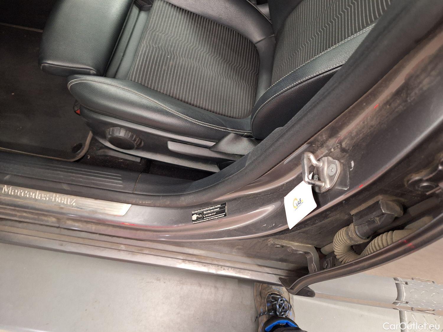  Mercedes  CLA-Klasse Mercedes, CLA-Class SB '19, Mercedes-Benz CLA Shooting Brake CLA 180 d Busines #25