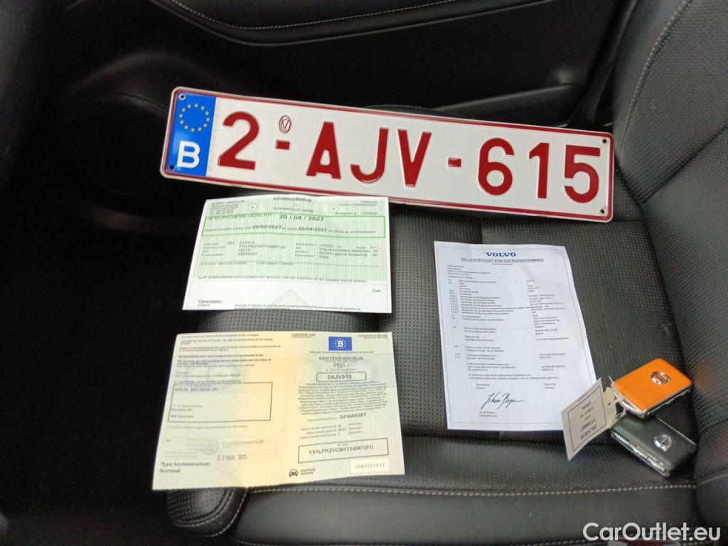 Volvo  XC90 Volvo  2.0 B5 D 4WD Geartronic Inscription 7PL. 5d #4