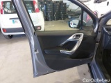  Peugeot  2008 PEUGEOT  / 2016 / 5P / CROSSOVER BLUEHDI 100CV ALLURE #113
