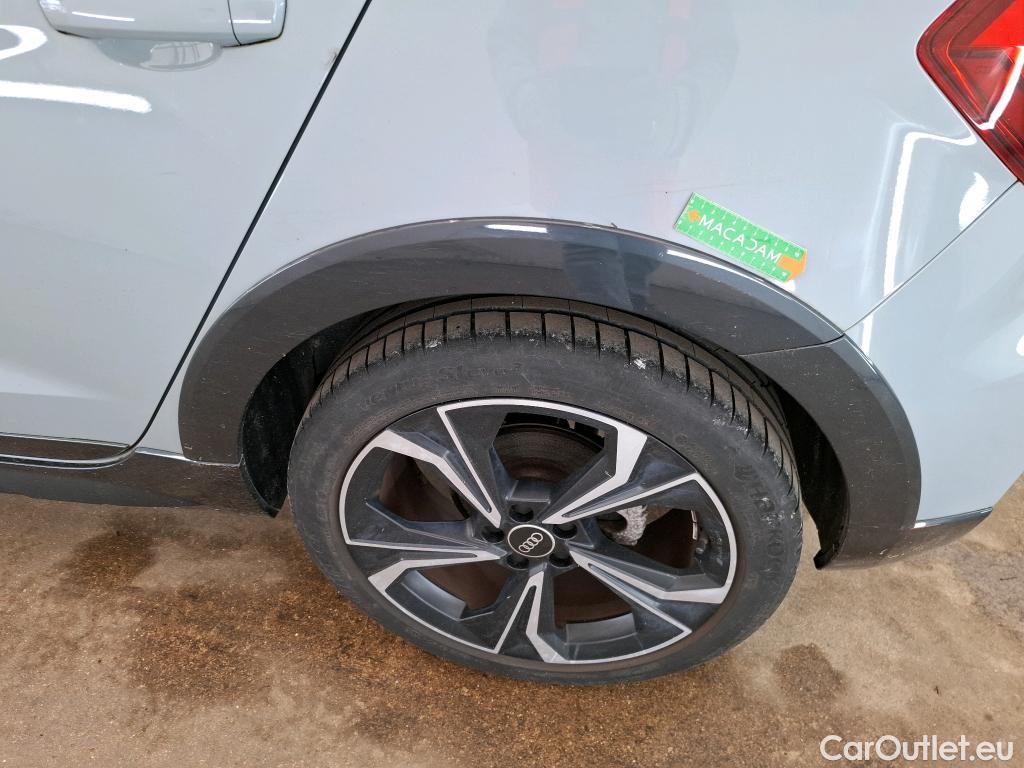  Audi  A1 AUDI  Citycarver / 2018 / 5P / Berline 1.0 TFSI 116 ST7 Citycarver edition one #13