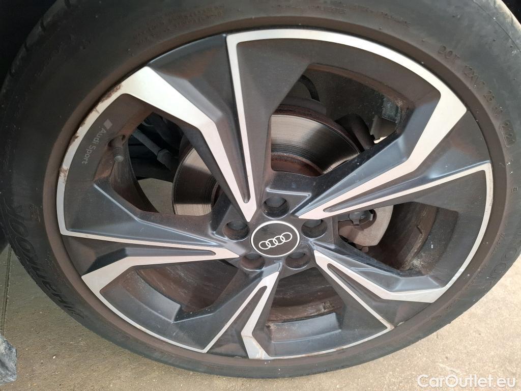  Audi  A1 AUDI  Citycarver / 2018 / 5P / Berline 1.0 TFSI 116 ST7 Citycarver edition one #2