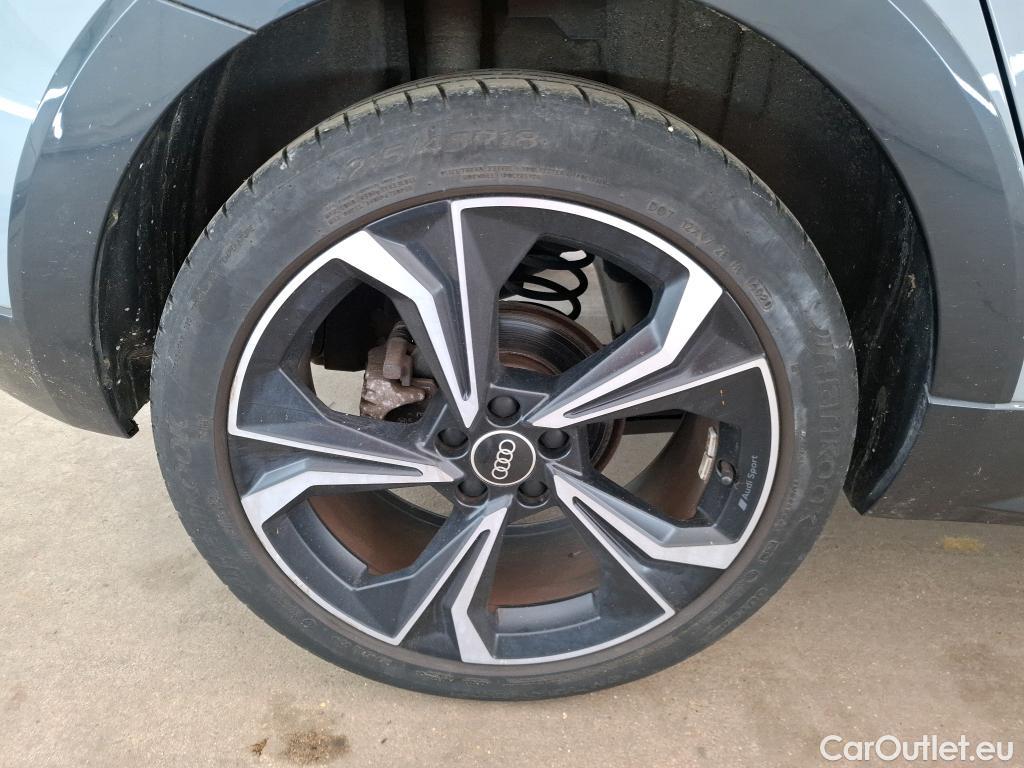  Audi  A1 AUDI  Citycarver / 2018 / 5P / Berline 1.0 TFSI 116 ST7 Citycarver edition one #7