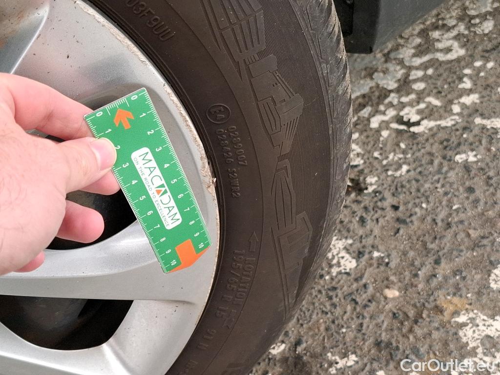  Citroen  C3 CITROEN  5p Berline PureTech 82 BVM Feel Business #5