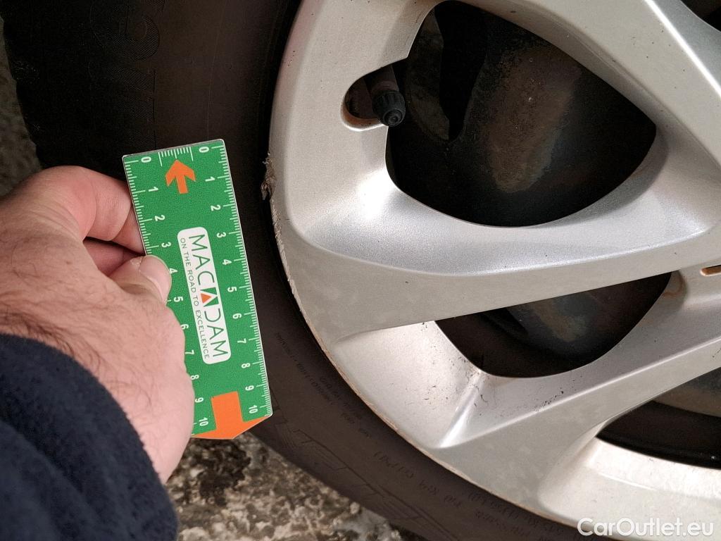  Citroen  C3 CITROEN  5p Berline PureTech 82 BVM Feel Business #4