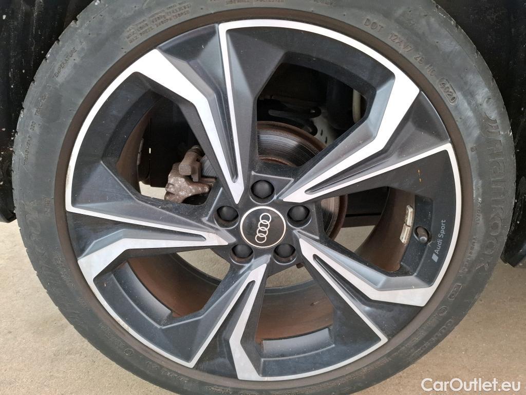  Audi  A1 AUDI  Citycarver / 2018 / 5P / Berline 1.0 TFSI 116 ST7 Citycarver edition one #8