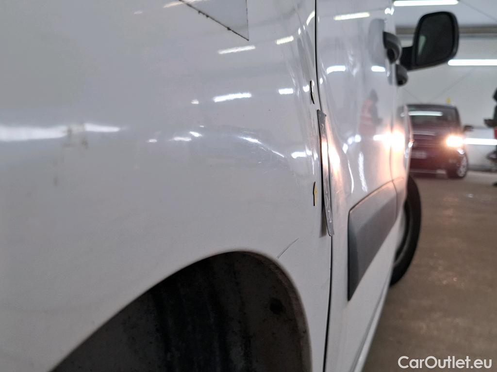  Citroen  Berlingo  Fourgon Club L1 (Court) 1.6 BlueHDi 100CV BVM5 E6 #15