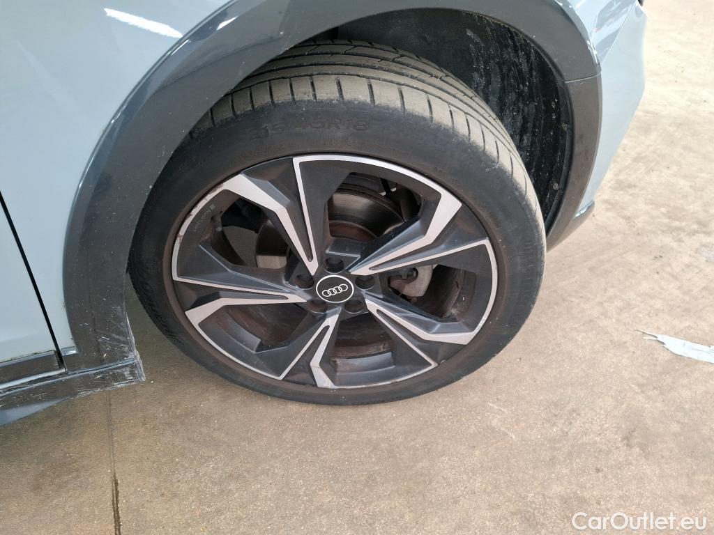  Audi  A1 AUDI  Citycarver / 2018 / 5P / Berline 1.0 TFSI 116 ST7 Citycarver edition one #1