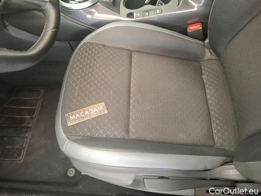  Nissan  Juke NISSAN  / 2019 / 5P / Crossover Hybrid 143 N-Connecta #17