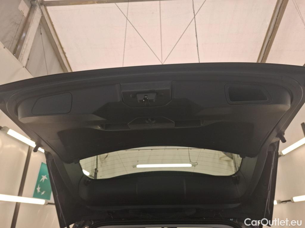  Peugeot  3008  Active Pack 1.5 HDi 130CV BVA8 E6d #8