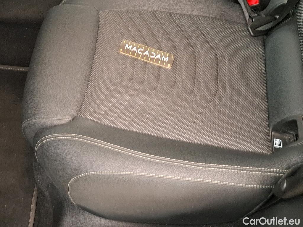  Mercedes  B-Klasse MERCEDES-BENZ Classe B / 2019 / 5P / monospace B 180 Business Line Edition BA7 #32