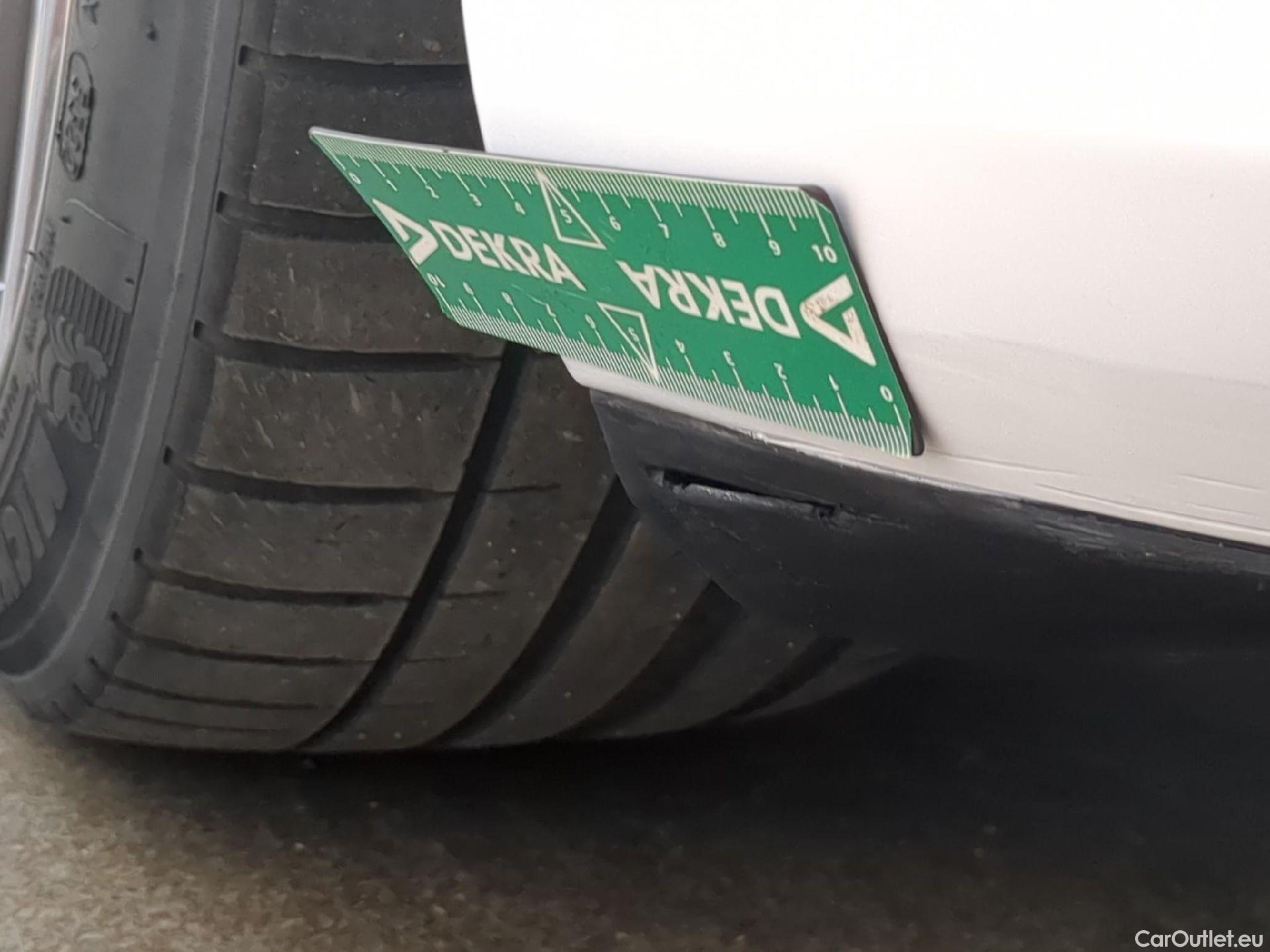  Tesla  Model 3 TESLA  / 2018 / 4P / Berline Autonomie Standard Plus RWD #10