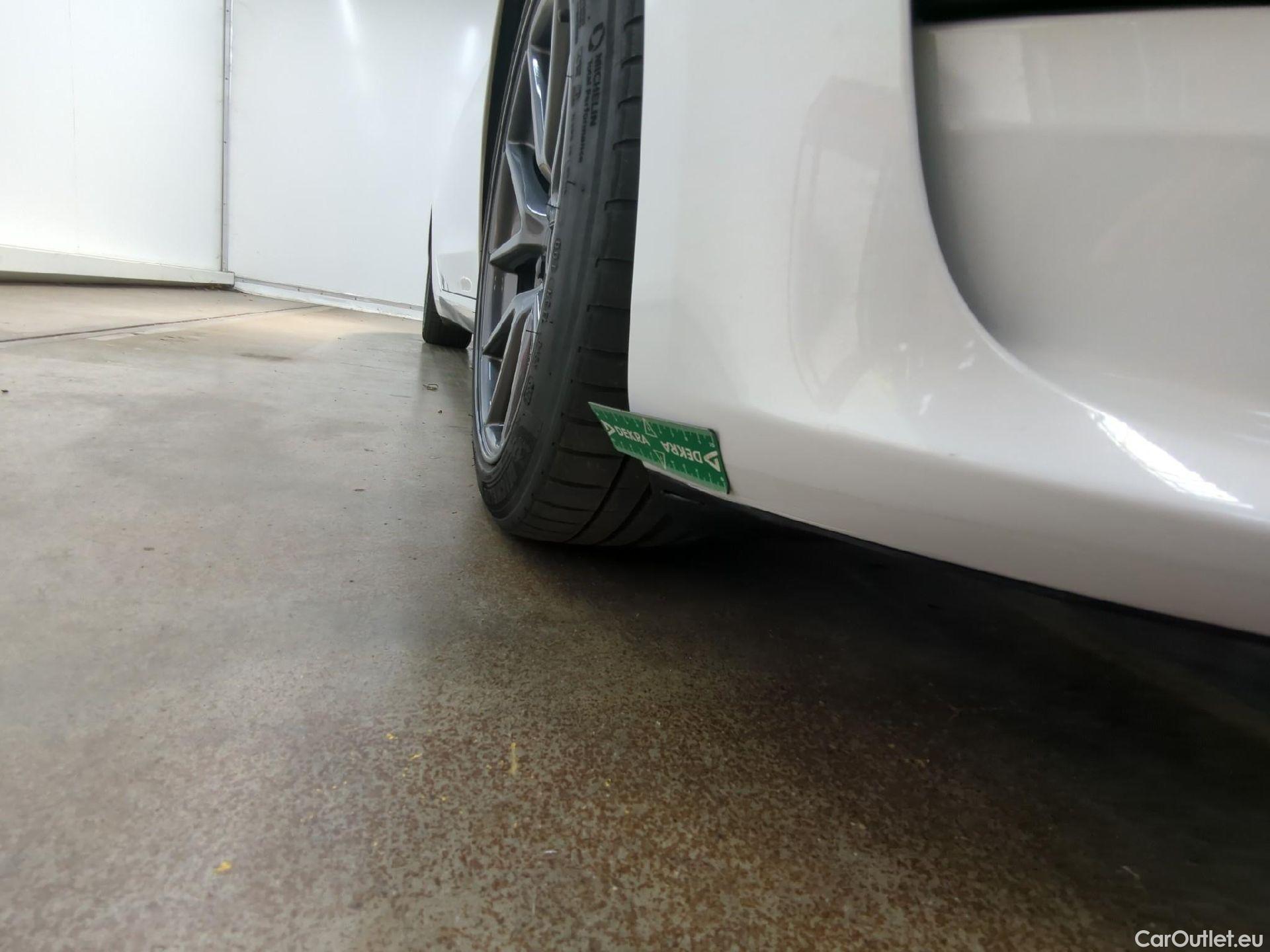  Tesla  Model 3 TESLA  / 2018 / 4P / Berline Autonomie Standard Plus RWD #9
