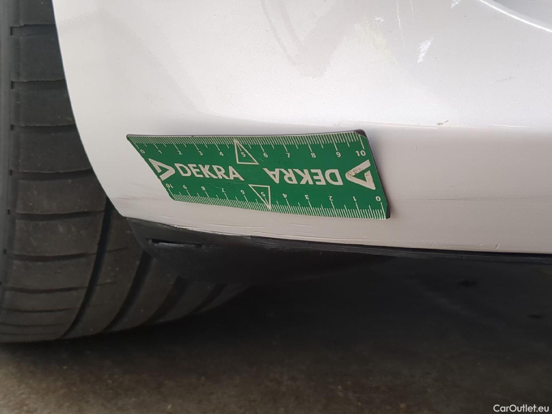  Tesla  Model 3 TESLA  / 2018 / 4P / Berline Autonomie Standard Plus RWD #8