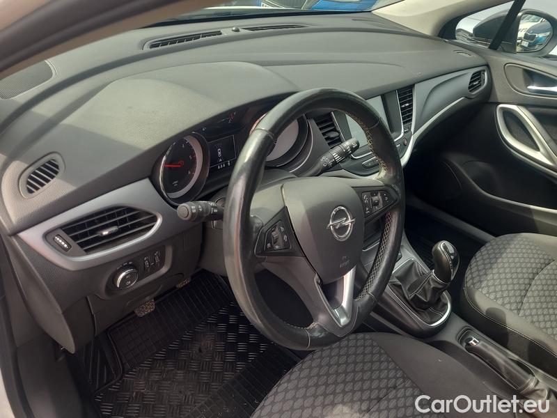  Opel  Astra  SportsTourer (2022) ST 1.5CDTi 77 Edition 5d #10