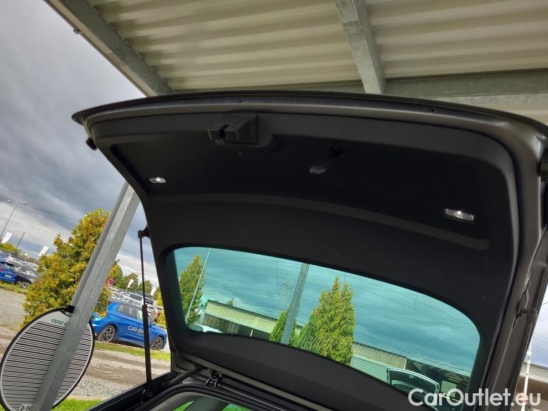  Skoda  Superb  Combi (3T5)(2010) Sup.C.FL2.0TDI 110 Style AT #15