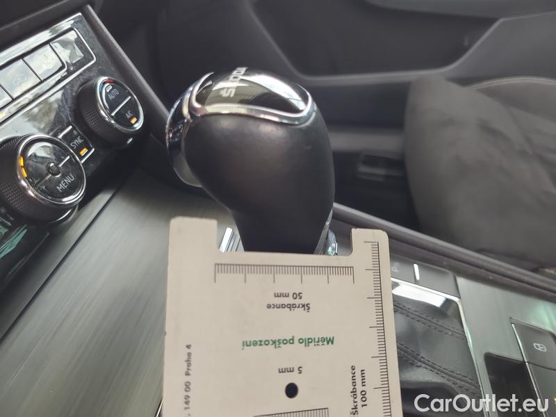  Skoda  Superb  Combi (3T5)(2010) Sup.C.FL2.0TDI 110 Style AT #9