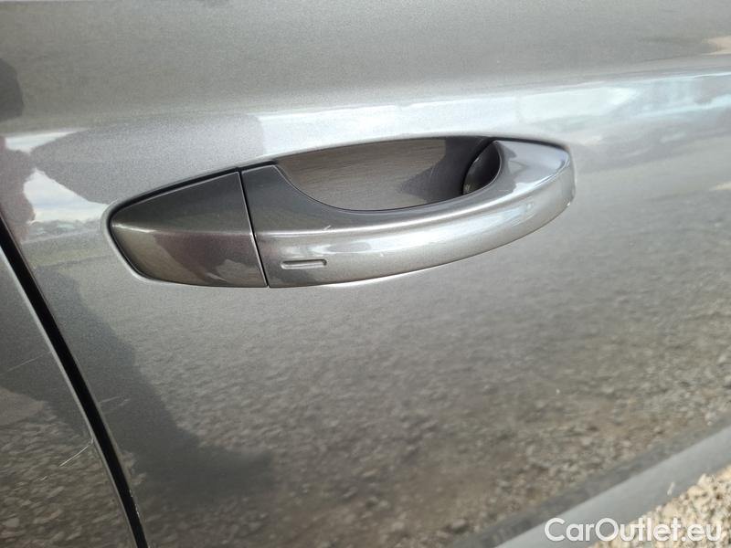  Skoda  Superb  Combi (3T5)(2010) Sup.C.FL2.0TDI 110 Style AT #19