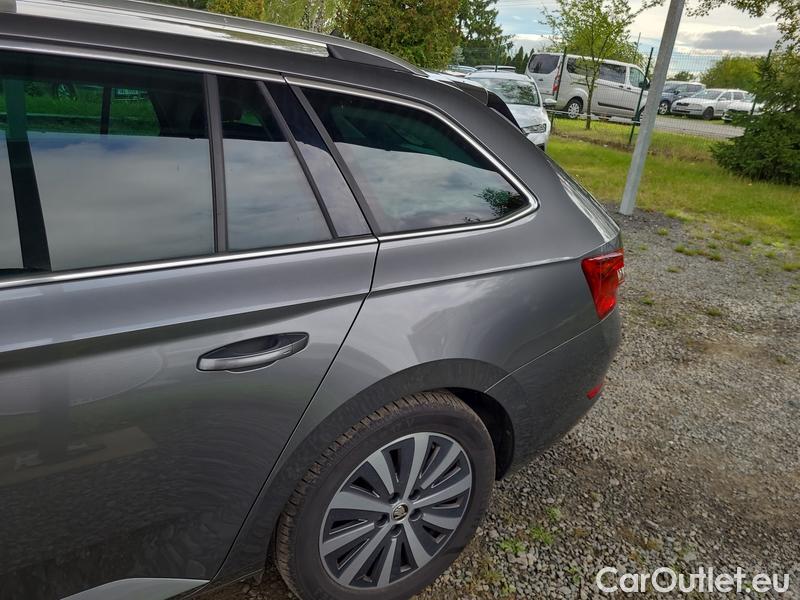  Skoda  Superb  Combi (3T5)(2010) Sup.C.FL2.0TDI 110 Style AT #6