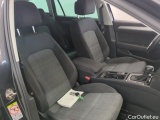  Volkswagen  Passat Volkswagen  Variant 1.5 TSI 7-DSG Comfortline 5d #3