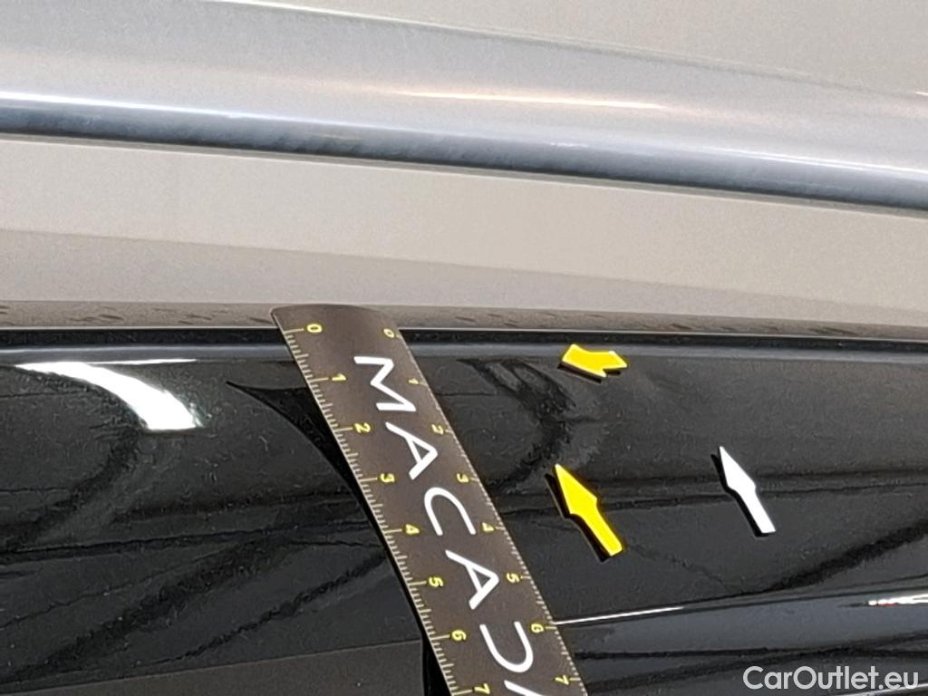  Mercedes  GLB  / 2019 / 5P / SUV  200 d AMG Line #12