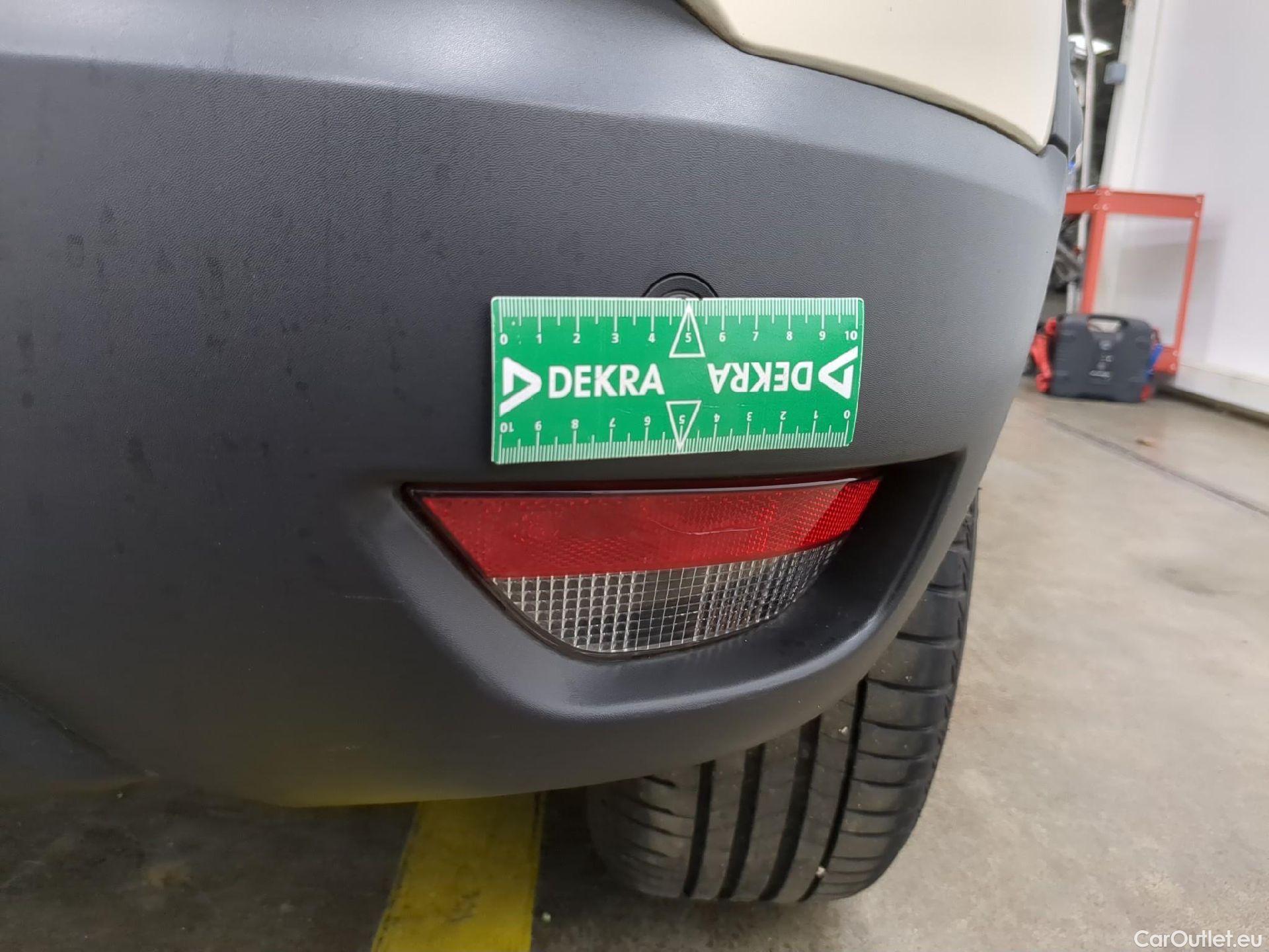  Renault  Captur RENAULT  5p Crossover Business dCi 90 - 18 #20