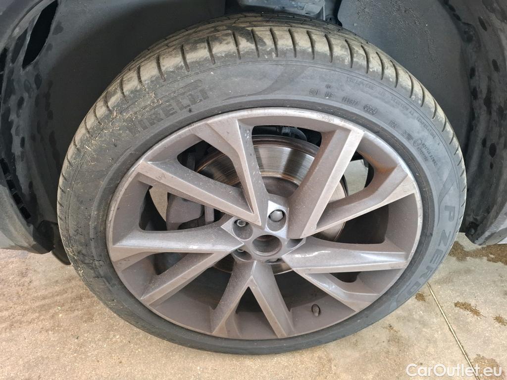  Skoda  Kodiaq SKODA   2016  5P  SUV 2 0 TDI 150 SCR DSG7 7 Pl  #2