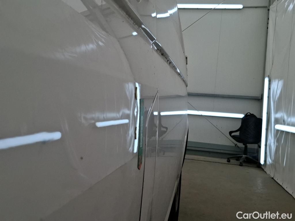  Volkswagen  Transporter  / 2019 / 4P / Fourgon tôlé 2.0 TDi 150 DSG7 L1H1 Business Line Plus #51