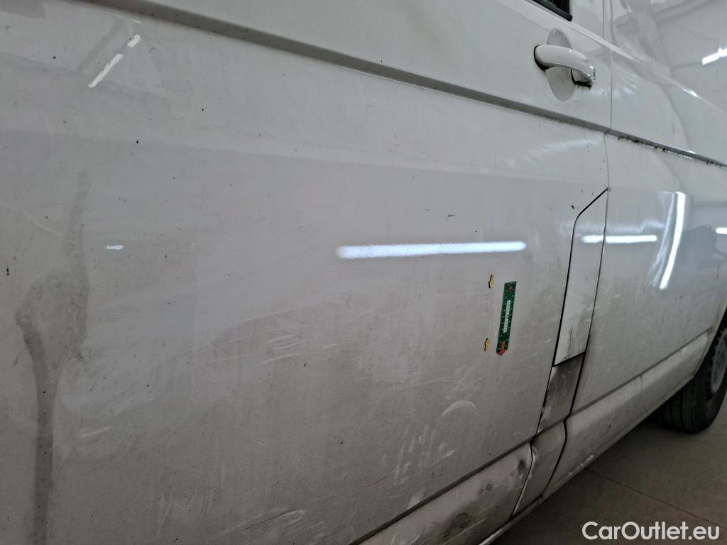  Volkswagen  Transporter  / 2019 / 4P / Fourgon tôlé 2.0 TDi 150 DSG7 L1H1 Business Line Plus #48