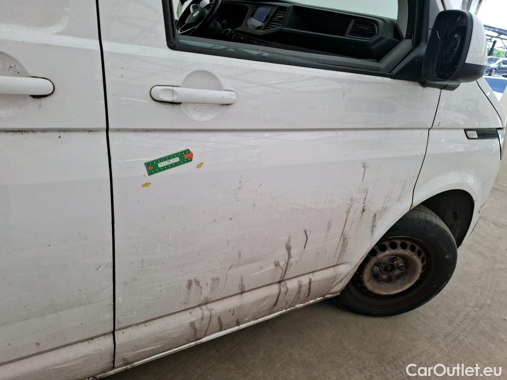 Volkswagen  Transporter  / 2019 / 4P / Fourgon tôlé 2.0 TDi 150 DSG7 L1H1 Business Line Plus #14