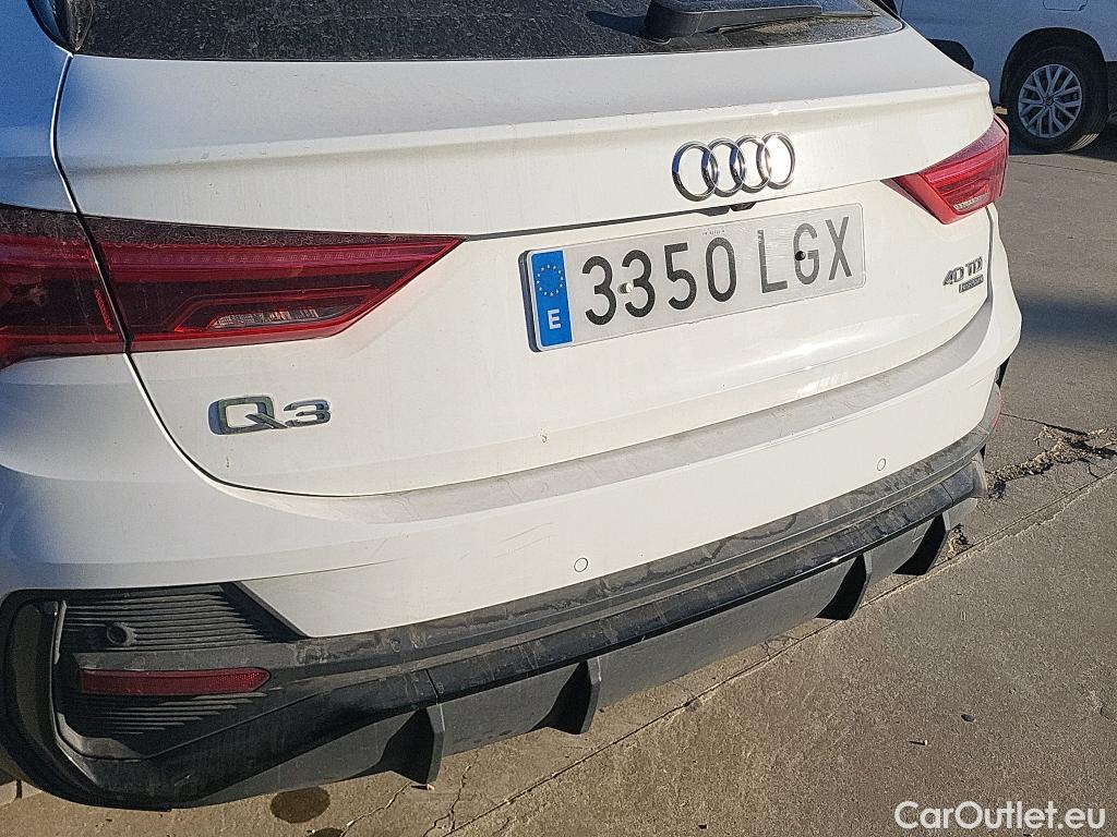  Audi  Q3 AUDI  Sportback / 2019 / 5P / todoterreno 40 TDI 140kW S tronic Quattro Black Line #24