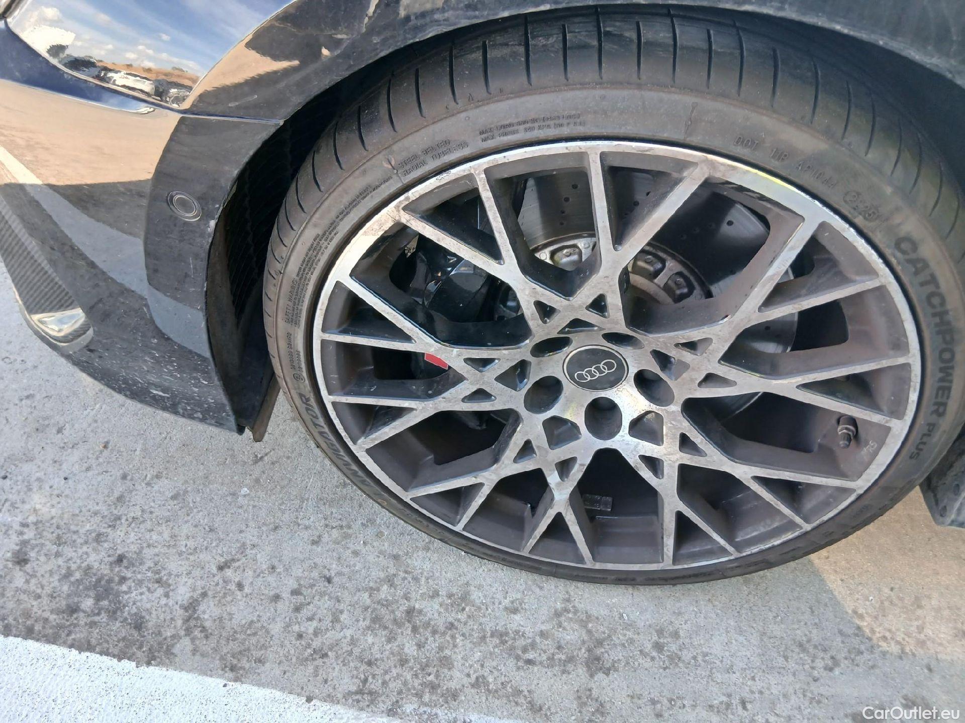  Audi  A3 AUDI  / 2024 / 5P / RS3 Sportback TFSI 294kW Quattro S tronic #SIN LLAVES# #3