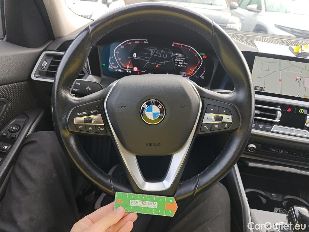  Bmw  Serie 3 BMW  / 2018 / 4P / sedán 318d Auto. #9
