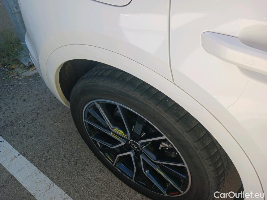 Audi  Q5 AUDI  / 2020 / 5P / todoterreno Black line 35 TDI 120kW S tronic #24