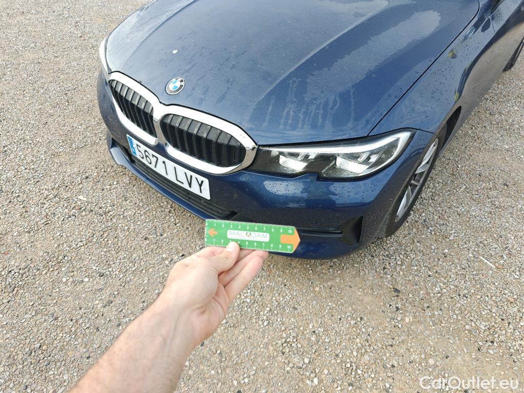  Bmw  Serie 3 BMW  / 2018 / 4P / sedán 318d Auto. #11