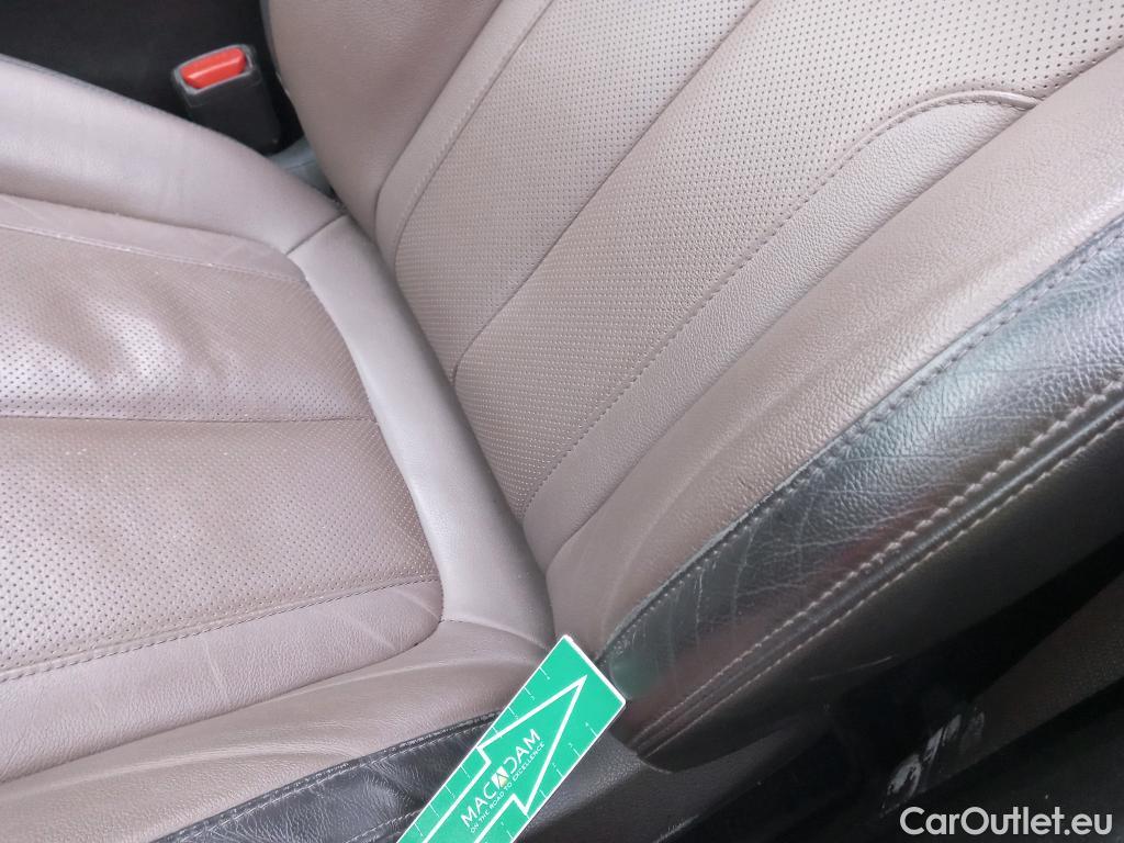  Hyundai  Santa Fe HYUNDAI  / 2018 / 5P / todoterreno 2.2 CRDi Tecno Auto 4x2 DK #18