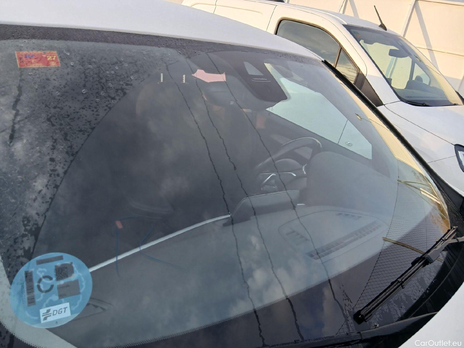  Bmw  X2 BMW  / 2017 / 5P / todoterreno sDrive18d #4