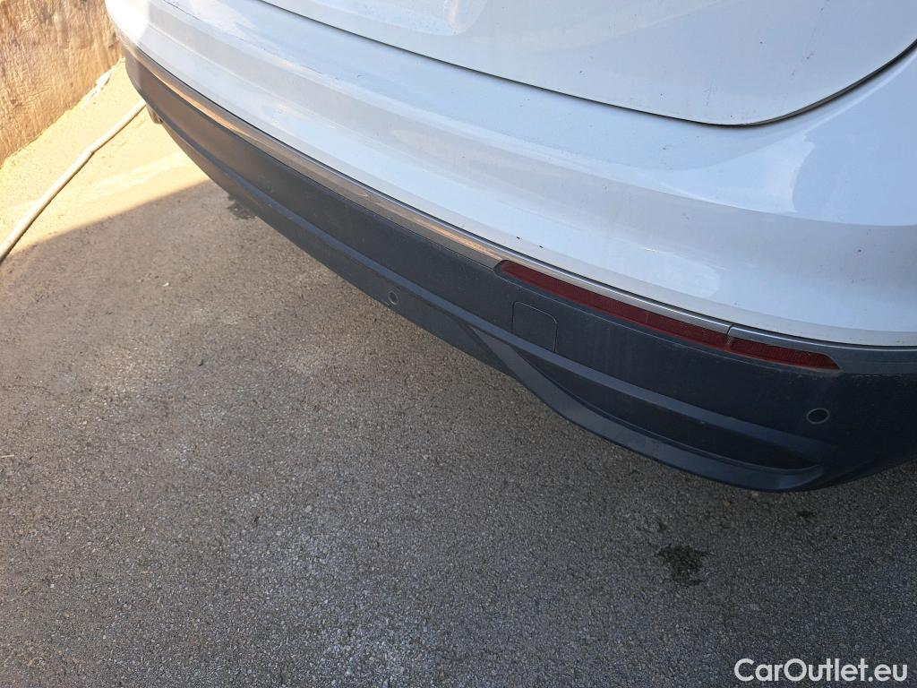  Volkswagen  Tiguan  Life 2.0 TDI 150CV AT7 E6d #9