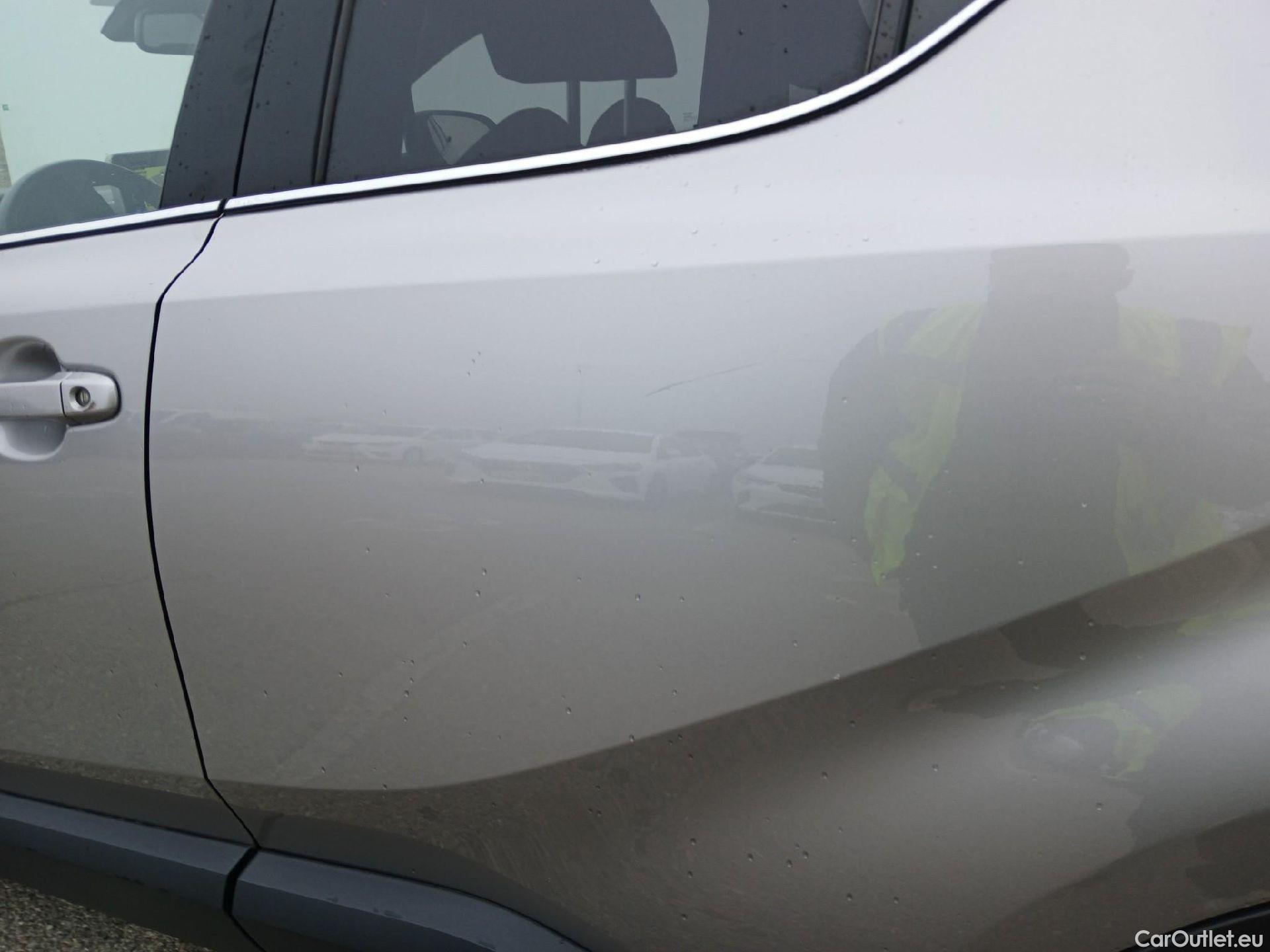  Toyota  C-HR TOYOTA  / 2016 / 5P / todoterreno 1.8 125H Advance (CX) #9