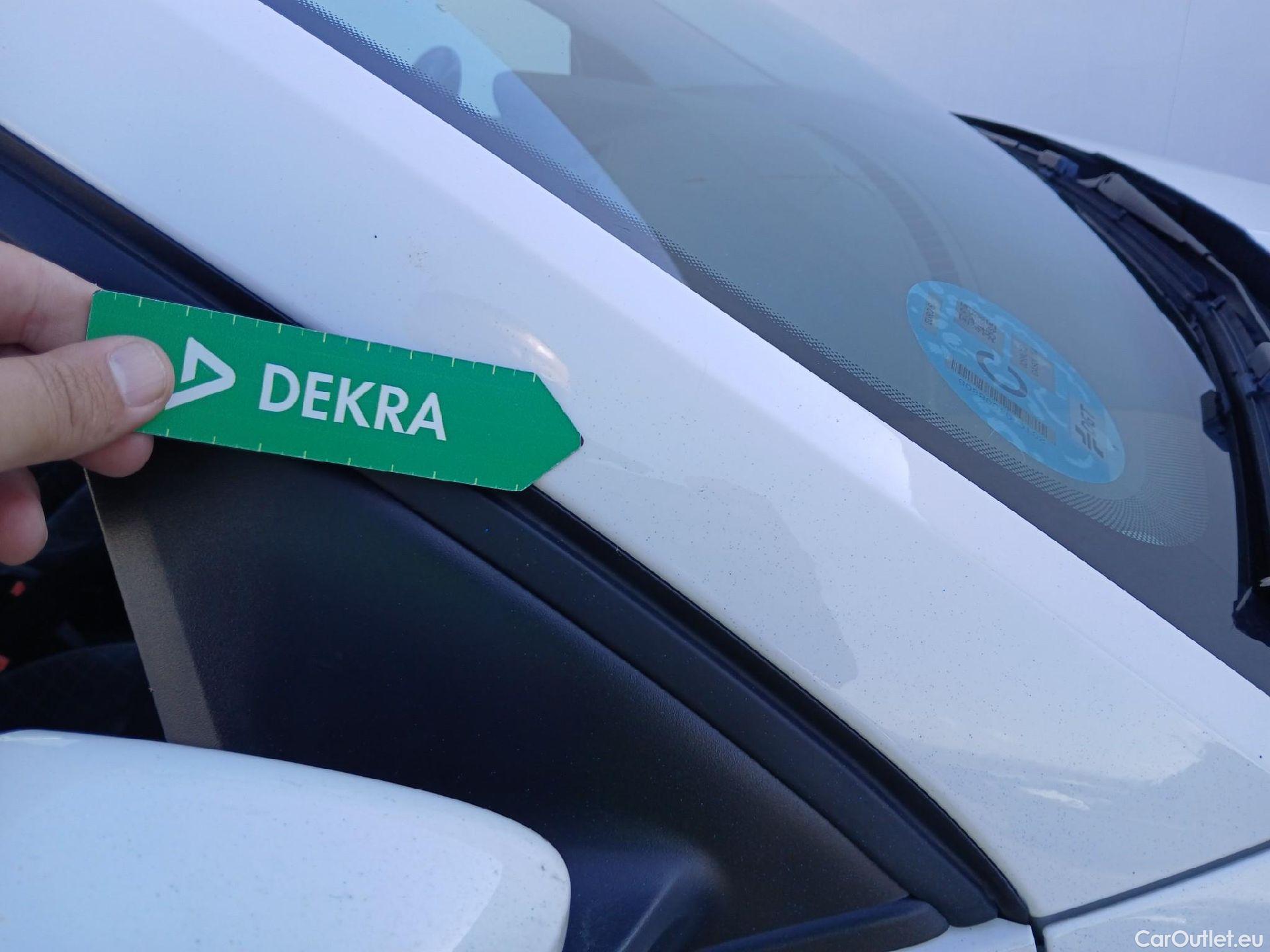  Skoda  Fabia SKODA  / 2018 / 5P / berlina con portón 1.0 TSI 70KW (95cv) Ambition Plus(SP) (AC) #30