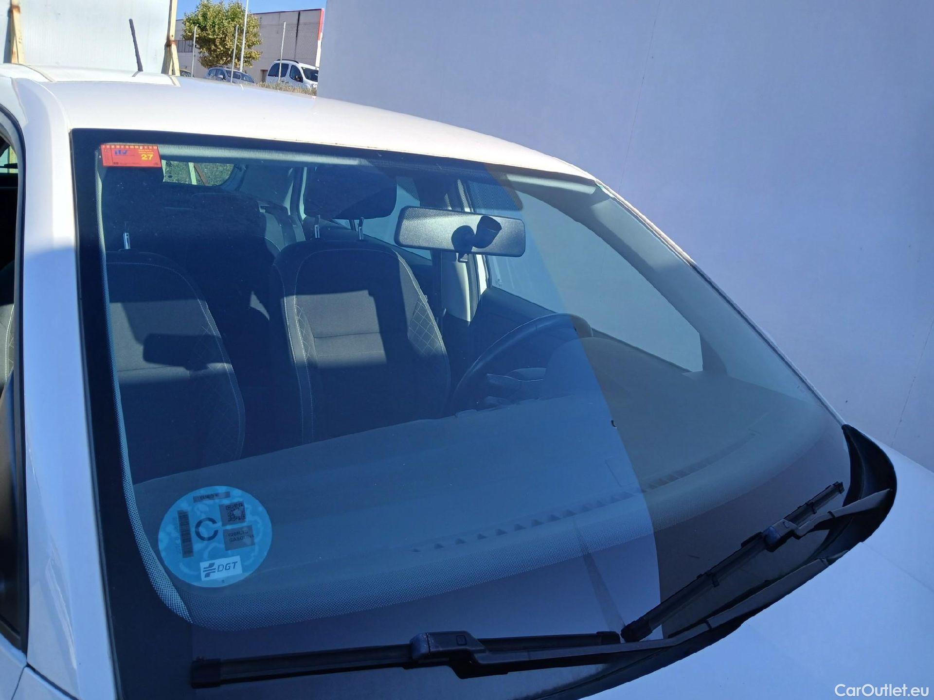  Skoda  Fabia SKODA  / 2018 / 5P / berlina con portón 1.0 TSI 70KW (95cv) Ambition Plus(SP) (AC) #6
