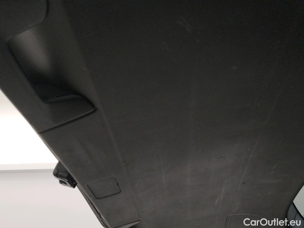  Toyota  RAV4 TOYOTA  / 2018 / 5P / todoterreno 2.5l 220H Advance #11