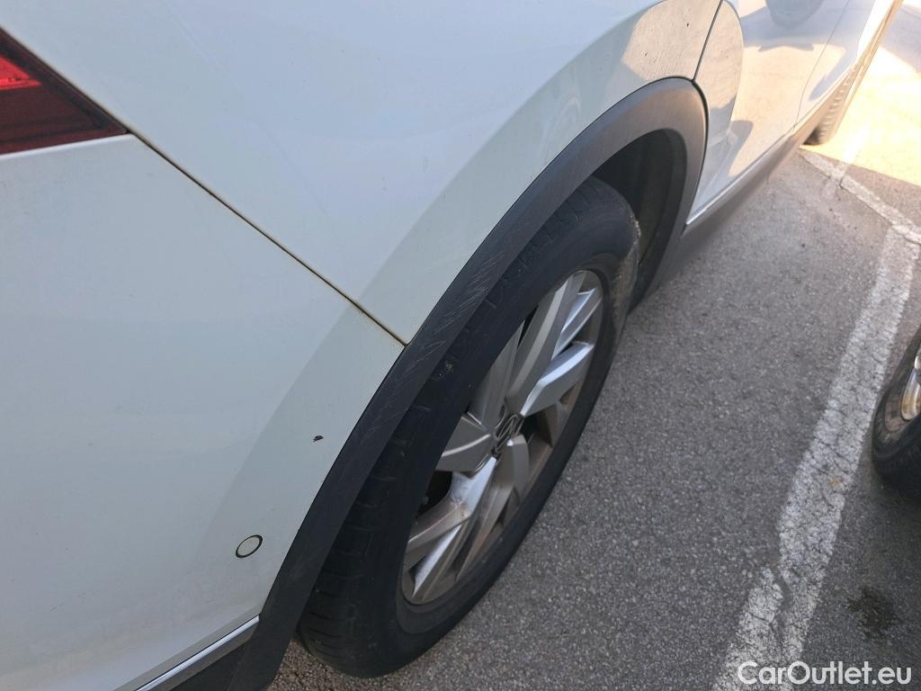  Volkswagen  Tiguan  Life 2.0 TDI 150CV AT7 E6d #19