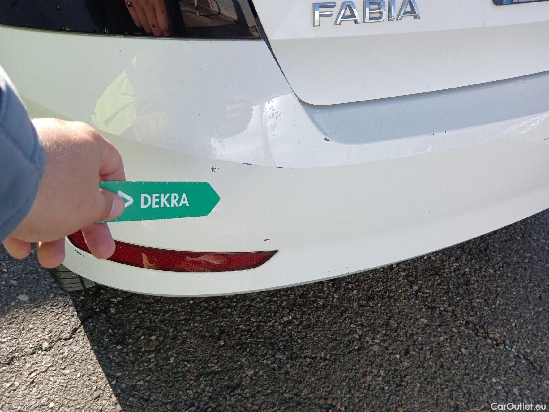  Skoda  Fabia SKODA  / 2018 / 5P / berlina con portón 1.0 TSI 70KW (95cv) Ambition Plus(SP) (AC) #20
