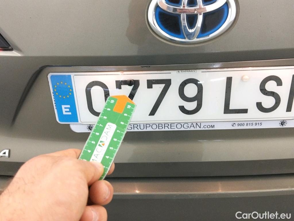  Toyota  Corolla TOYOTA  / 2019 / 5P / familiar 2.0 180H STYLE E-CVT TOURING SPORT #21