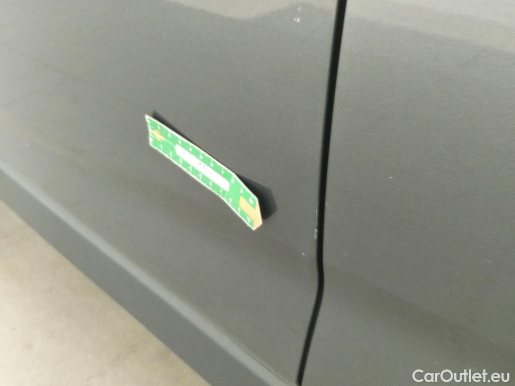  Toyota  RAV4 TOYOTA  / 2018 / 5P / todoterreno 2.5l 220H Advance #22