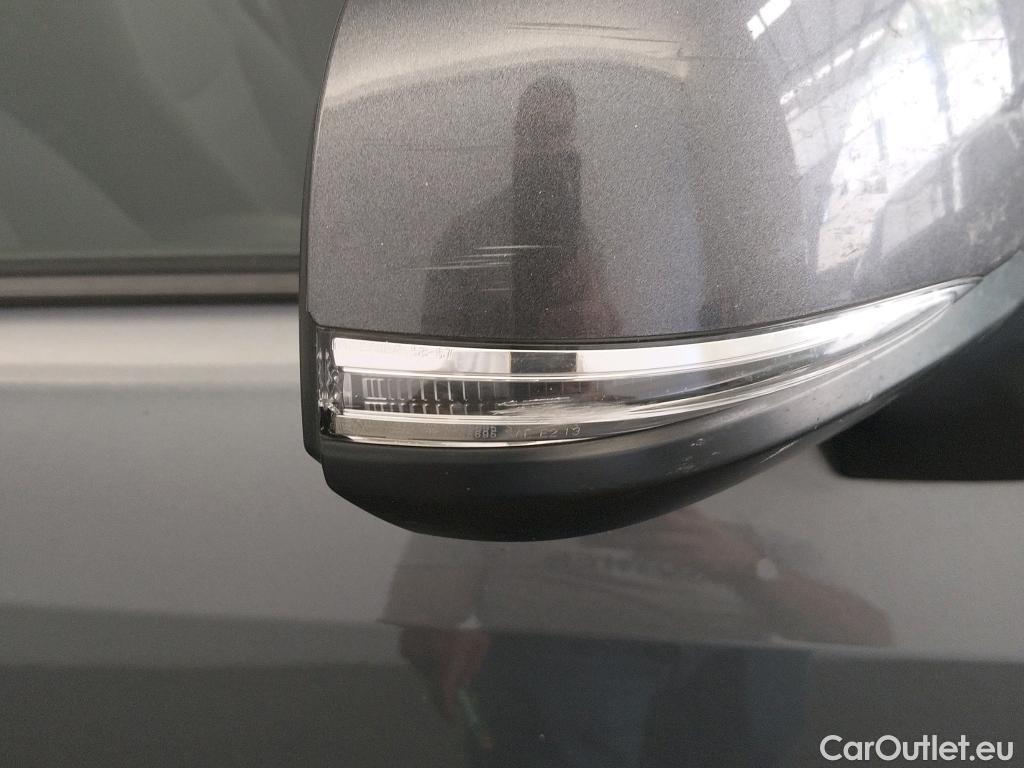  Toyota  RAV4 TOYOTA  / 2018 / 5P / todoterreno 2.5l 220H Advance #25