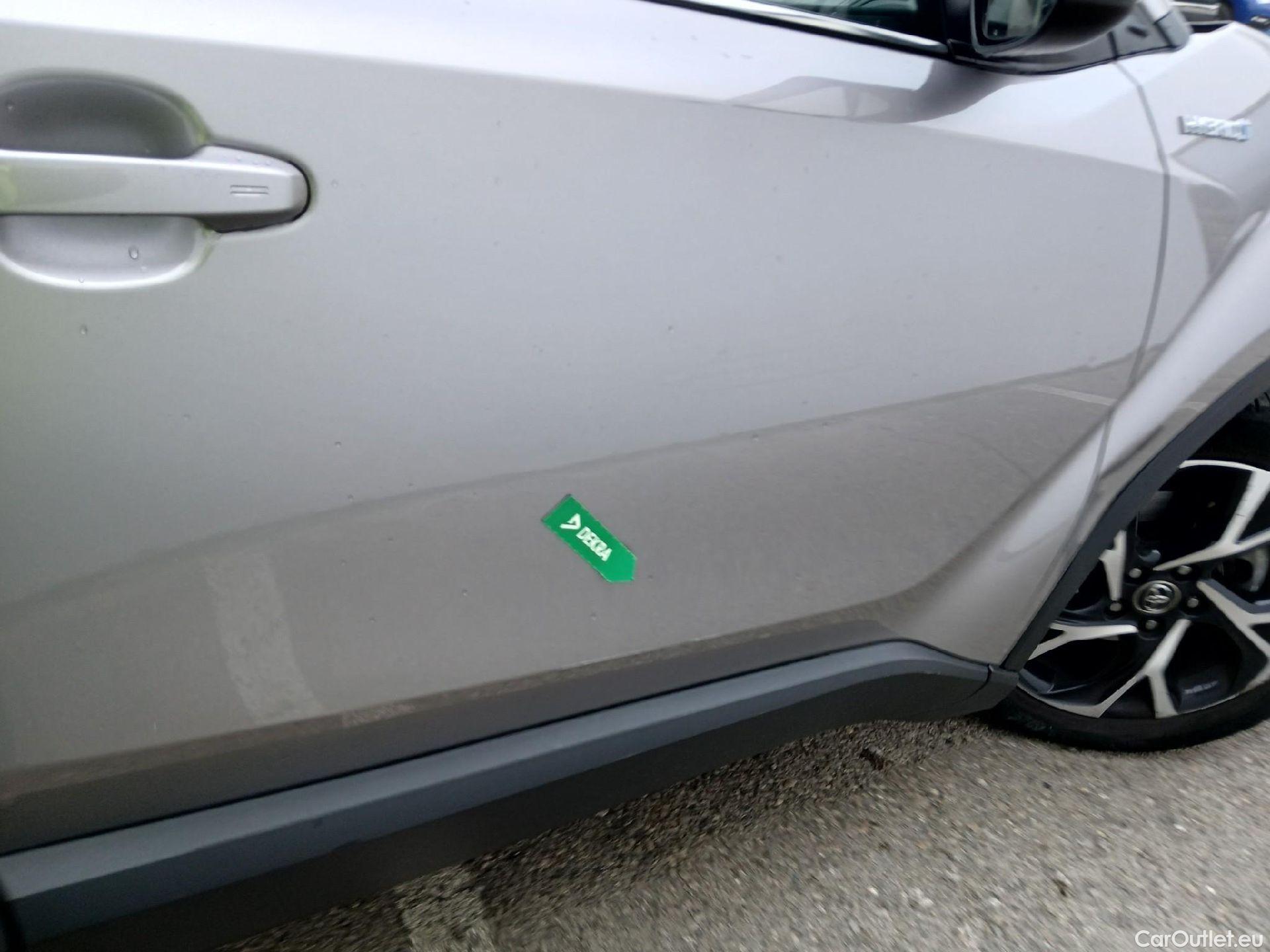  Toyota  C-HR TOYOTA  / 2016 / 5P / todoterreno 1.8 125H Advance (CX) #15