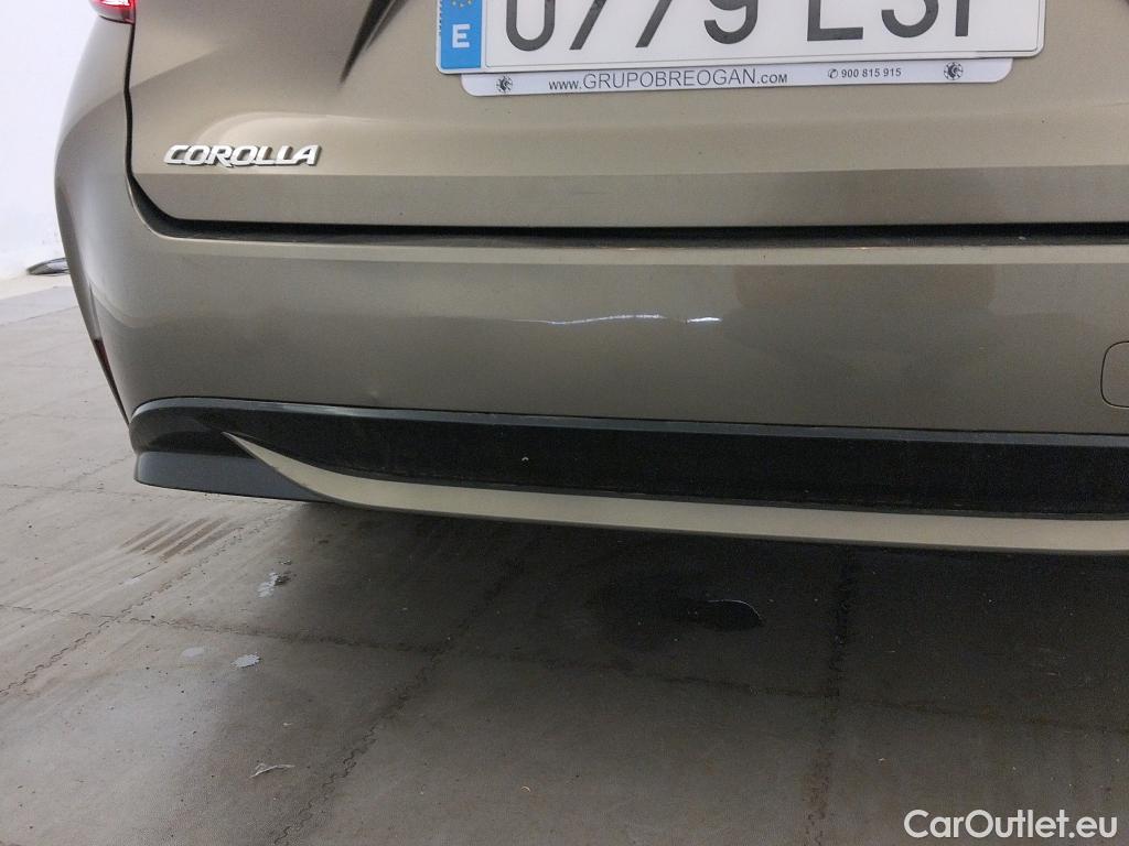  Toyota  Corolla TOYOTA  / 2019 / 5P / familiar 2.0 180H STYLE E-CVT TOURING SPORT #8